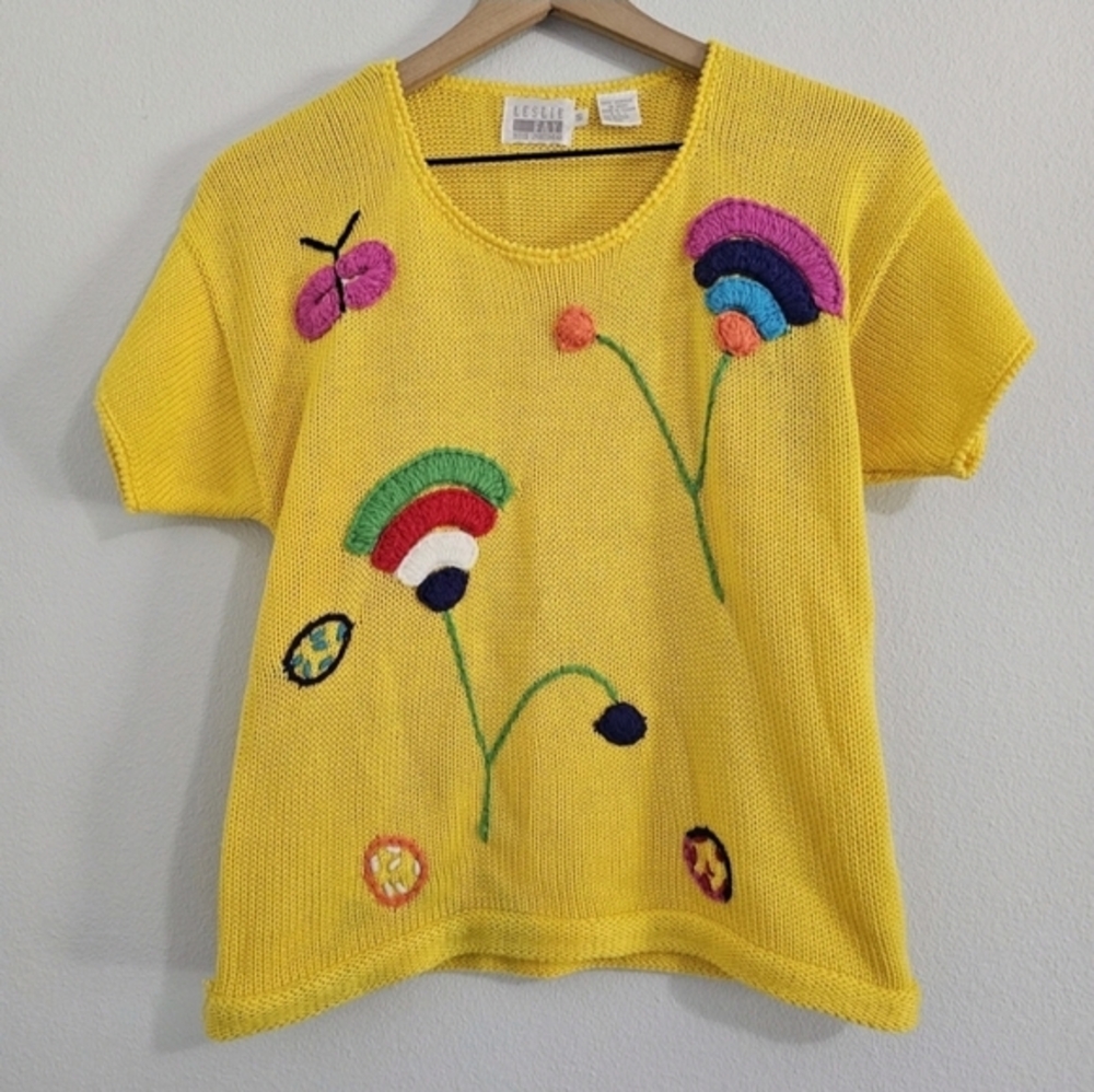 Vintage • Knit Sweater Top With Embroidery